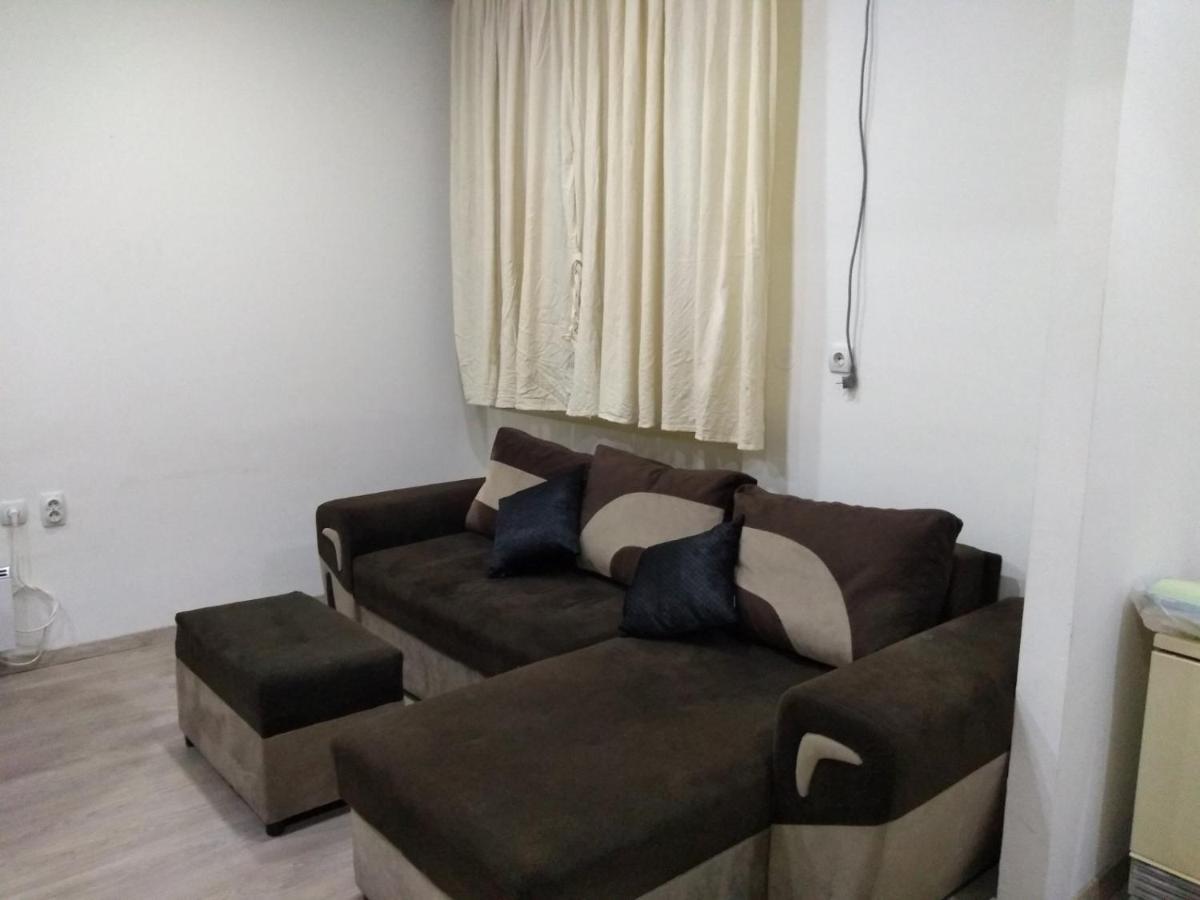 Lucky Apartment Belgrado Buitenkant foto