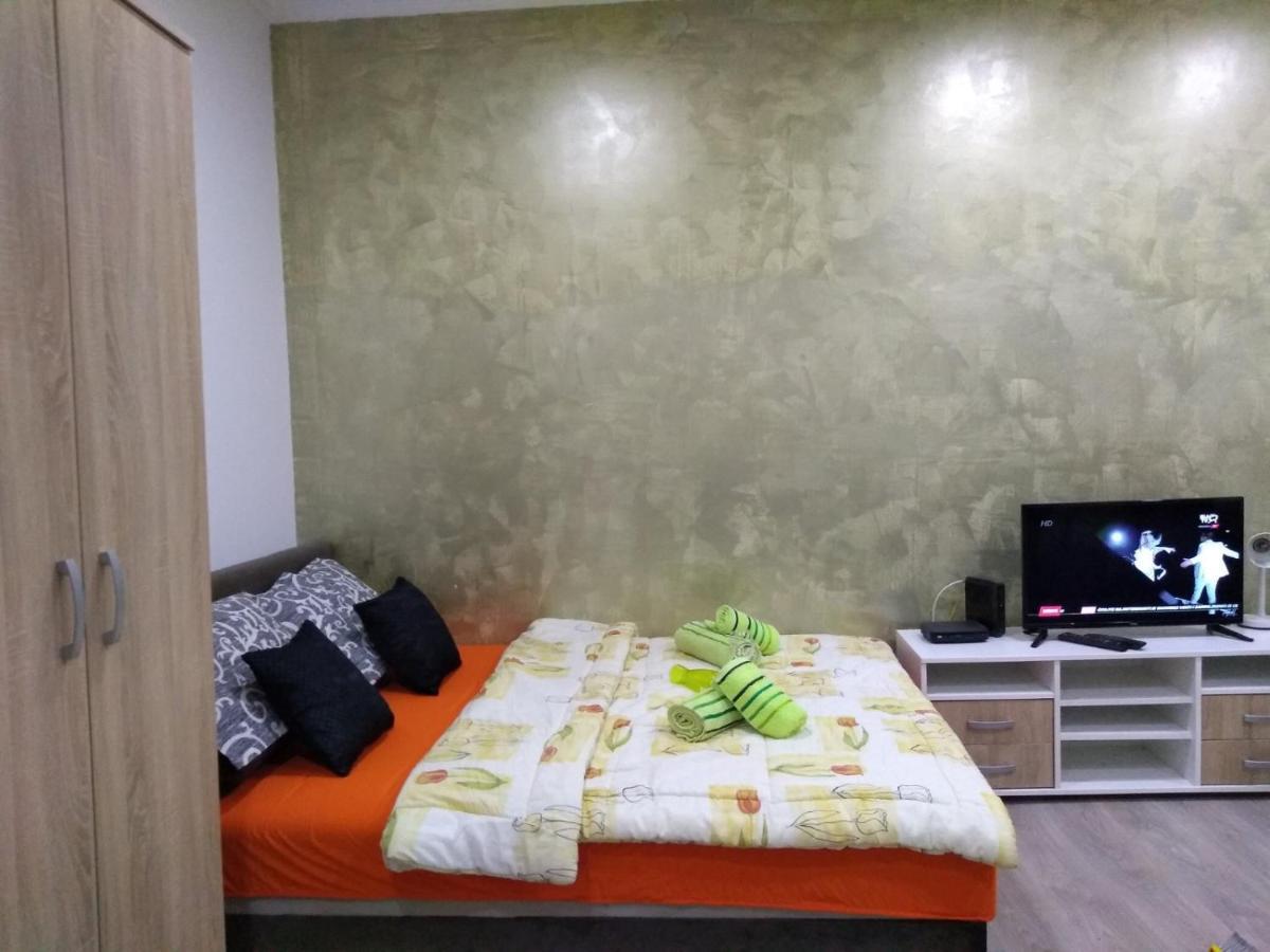 Lucky Apartment Belgrado Buitenkant foto